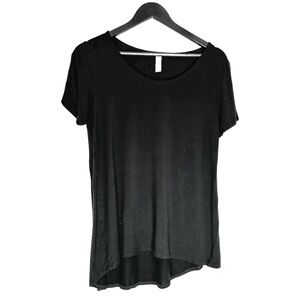 LuLaRoe Black Classic Tee T-Shirt Women’s Size Medium Size 10-12